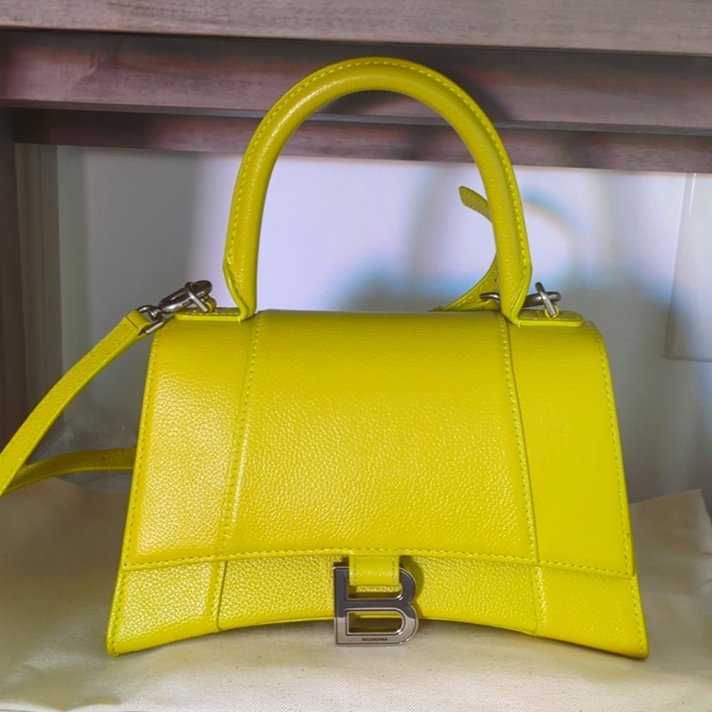 Balenciaga yellow small bag like new